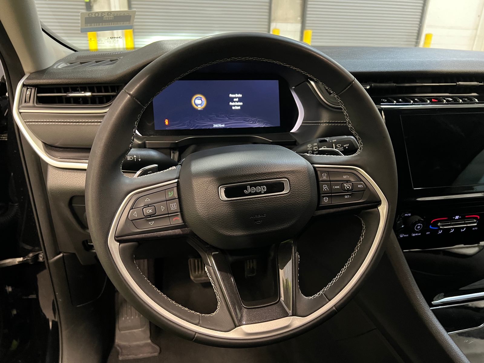 Thumbnail: 2022 Jeep Grand Cherokee L - 5