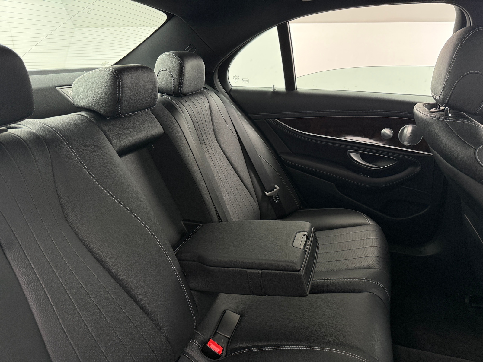 Thumbnail: 2017 Mercedes-Benz E-Class - 5
