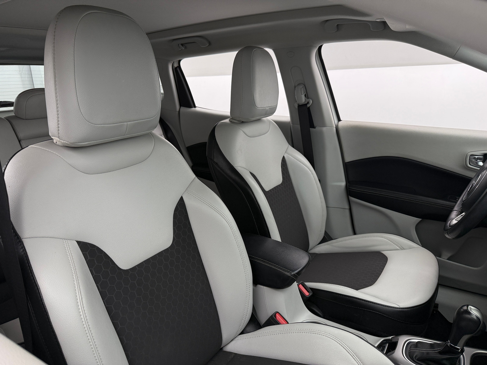 Thumbnail: 2019 Jeep Compass - 2