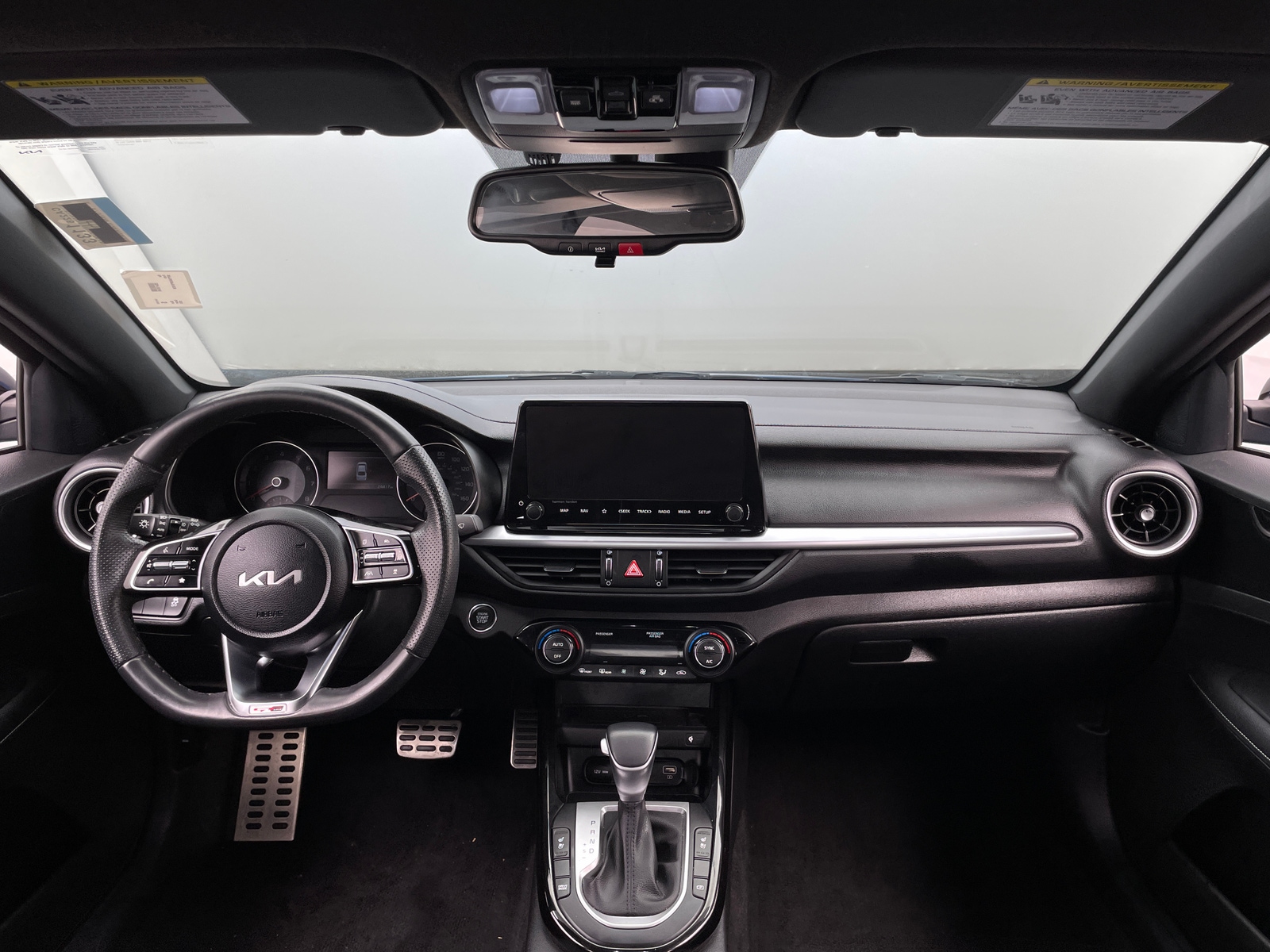 Thumbnail: 2023 Kia Forte - 3