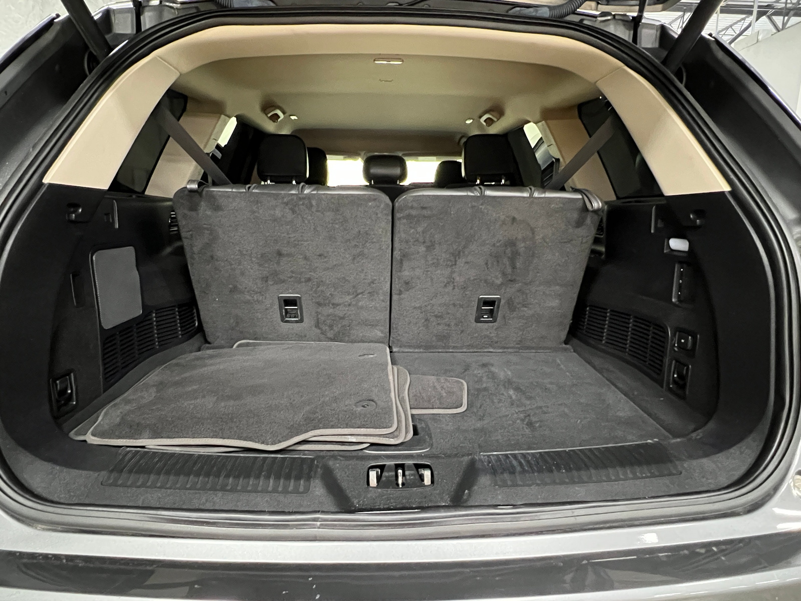 Thumbnail: 2023 Lincoln Aviator - 6