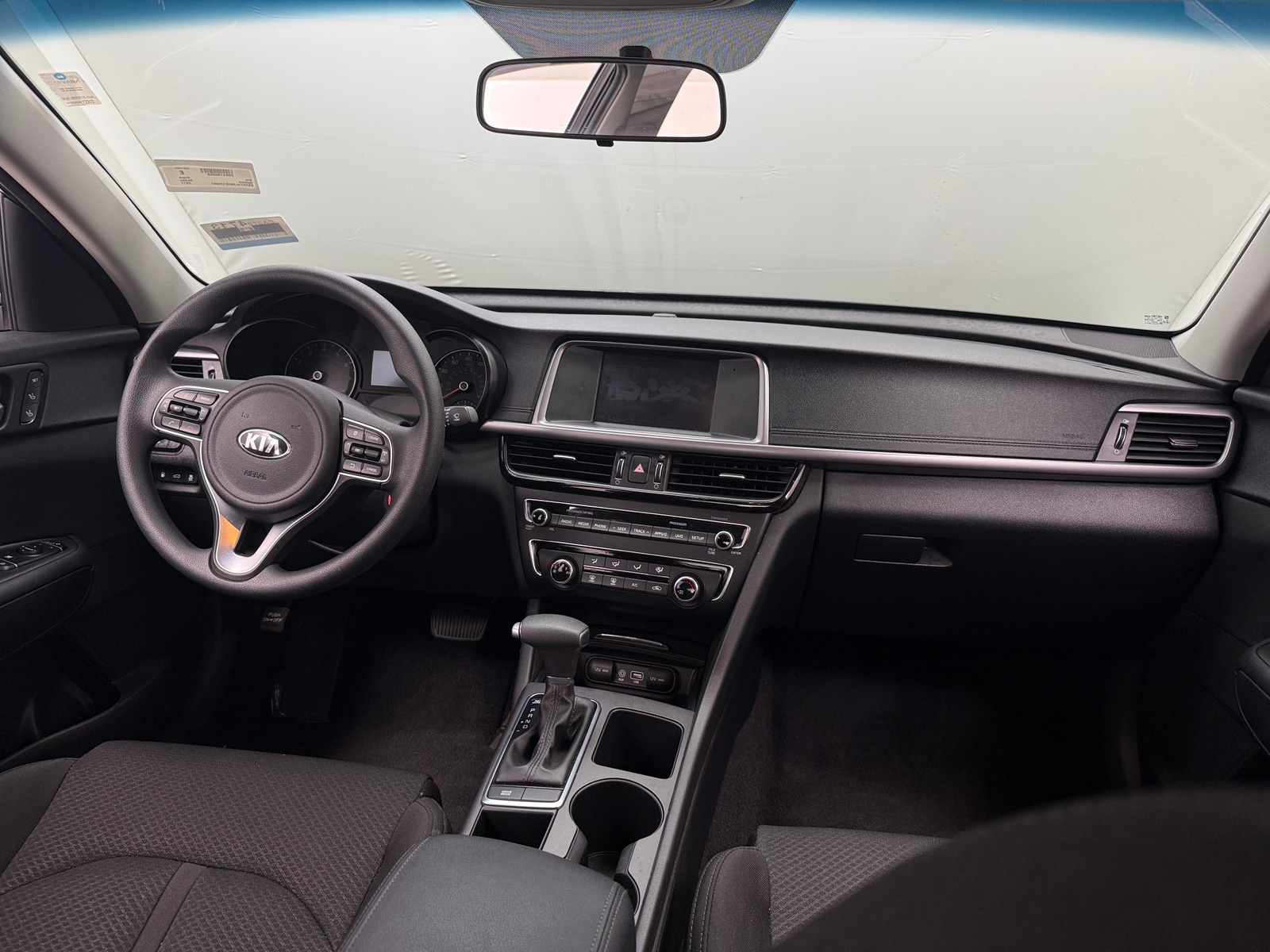 Thumbnail: 2017 Kia Optima - 3