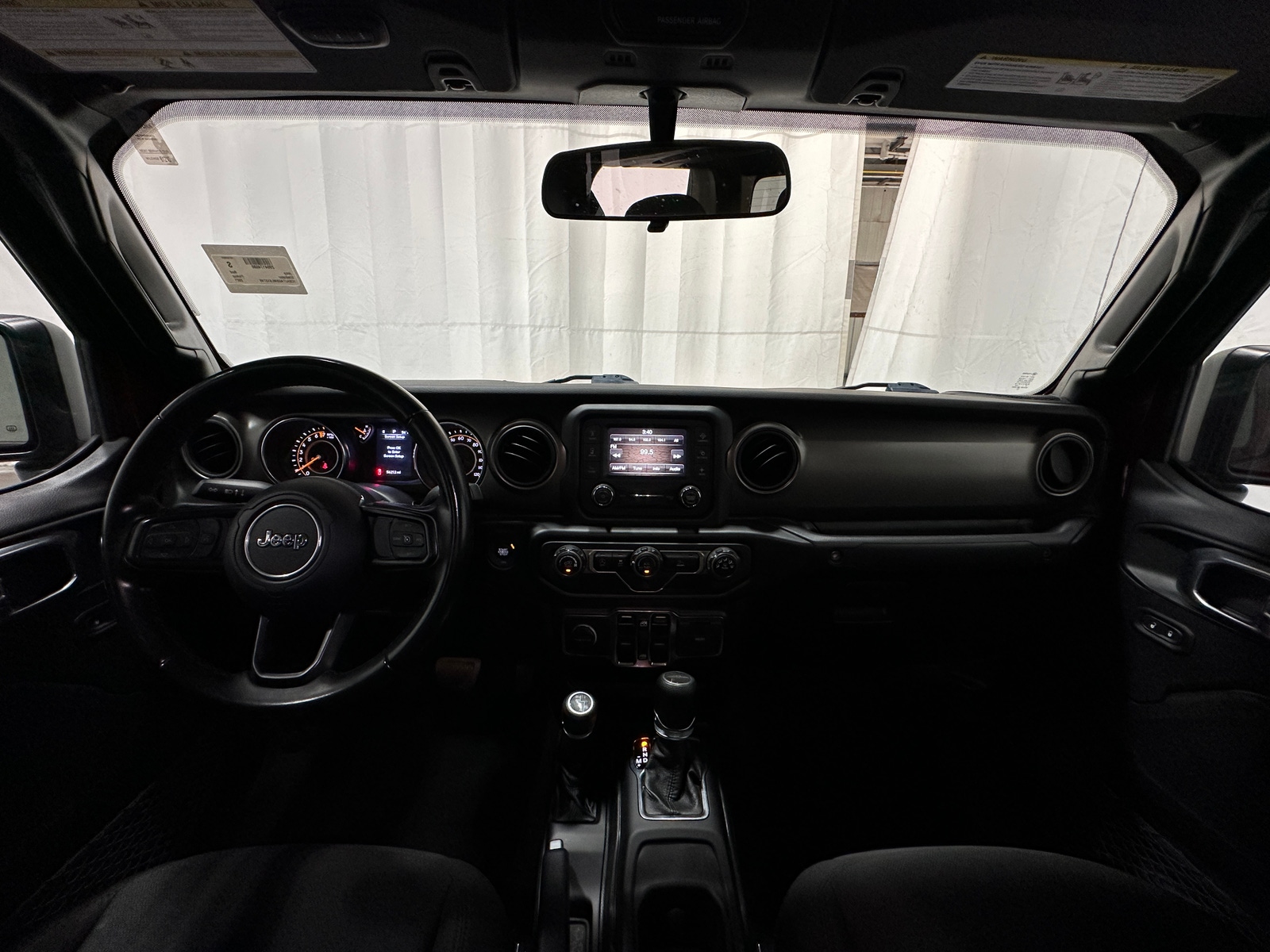 Thumbnail: 2021 Jeep Gladiator - 3