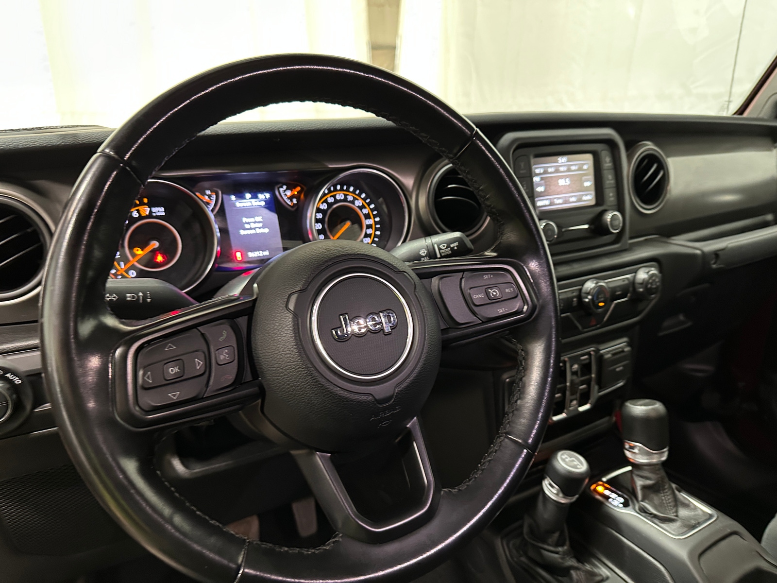 Thumbnail: 2021 Jeep Gladiator - 5