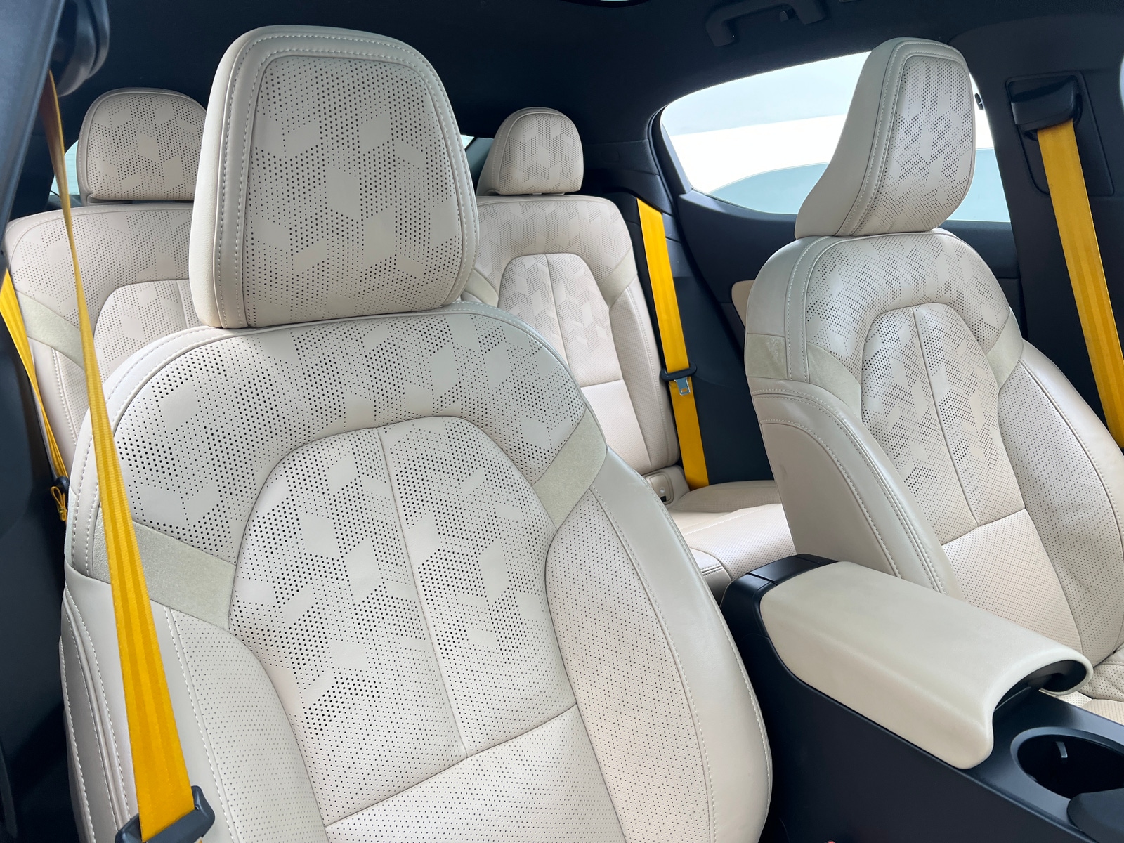 Thumbnail: 2021 Polestar 2 - 2