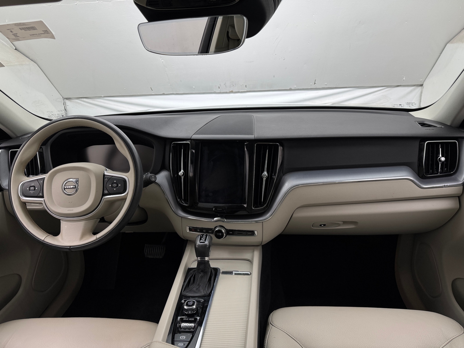Thumbnail: 2020 Volvo XC60 - 2