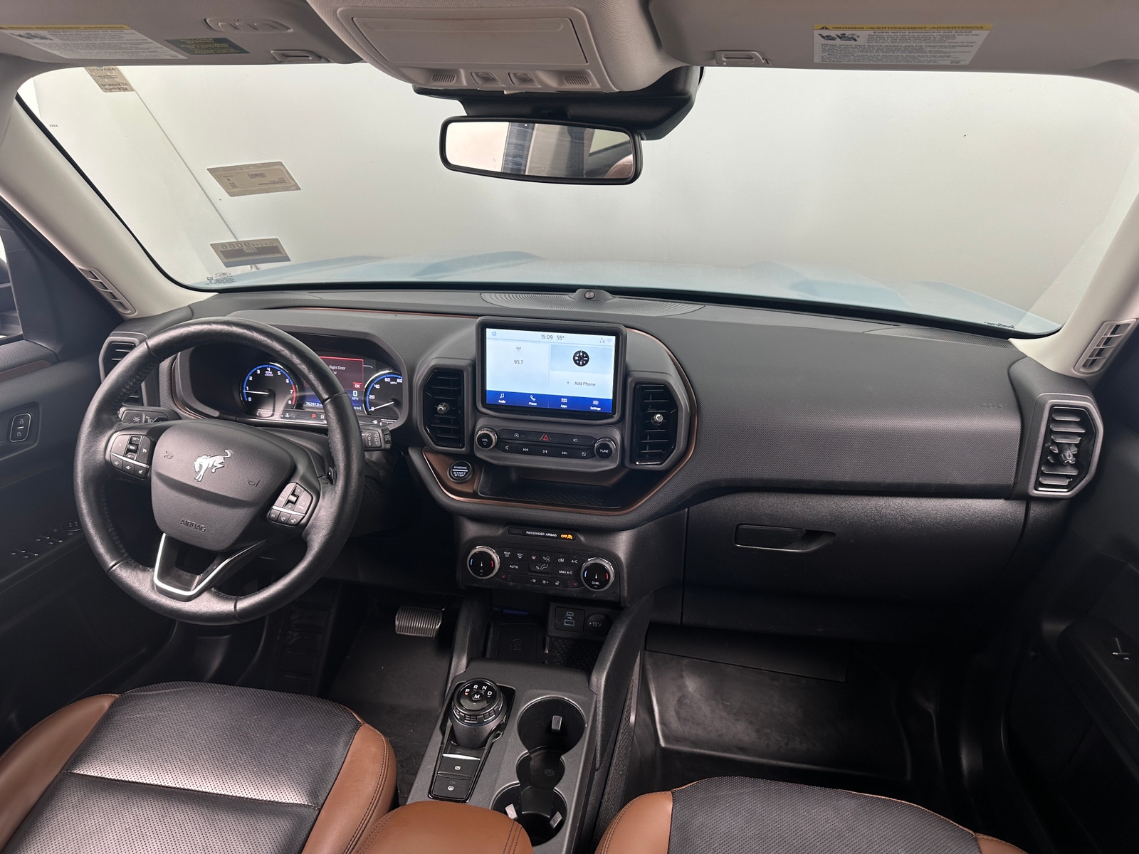 Thumbnail: 2022 Ford Bronco Sport - 3