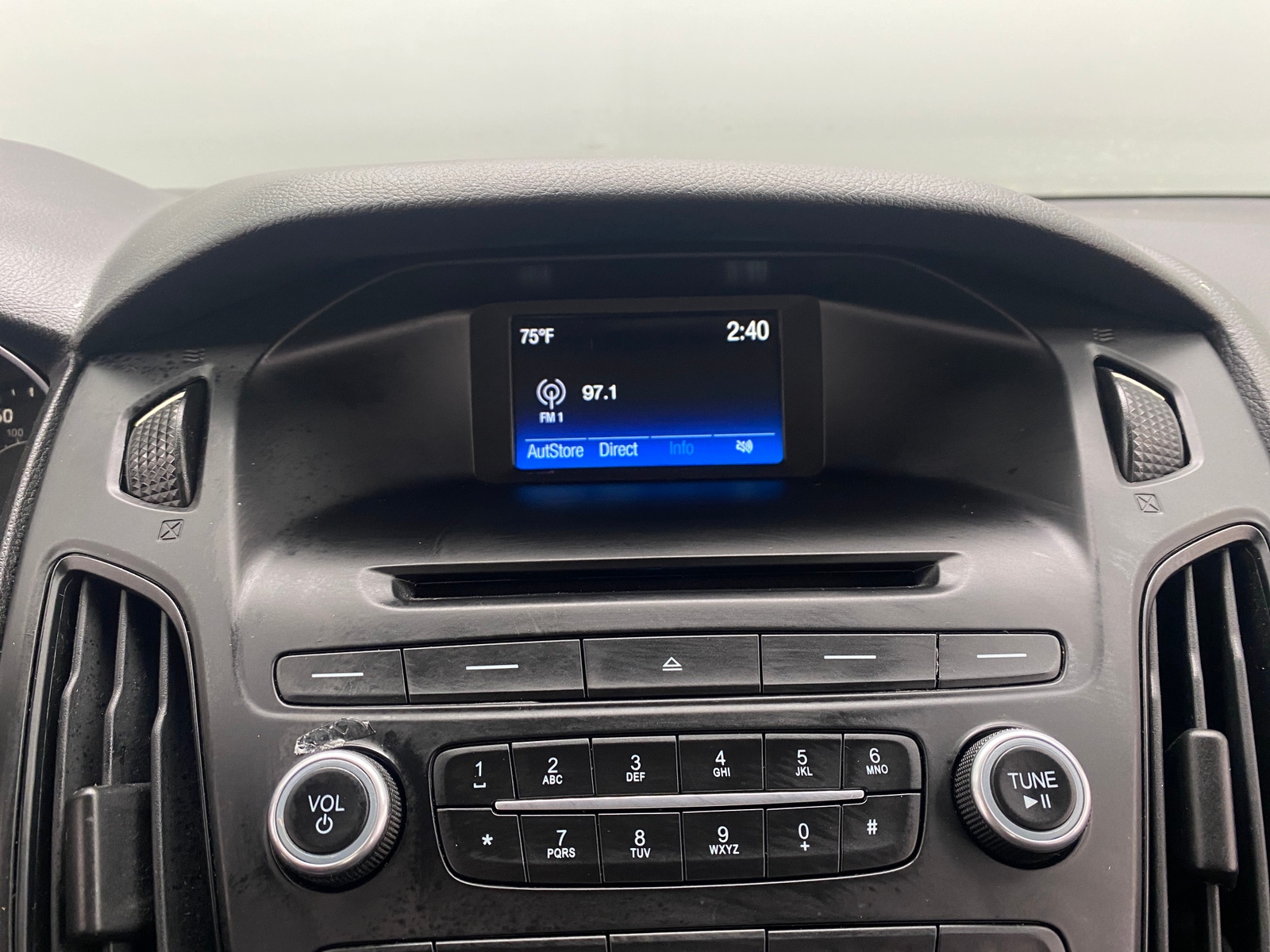 Thumbnail: 2016 Ford Focus - 4