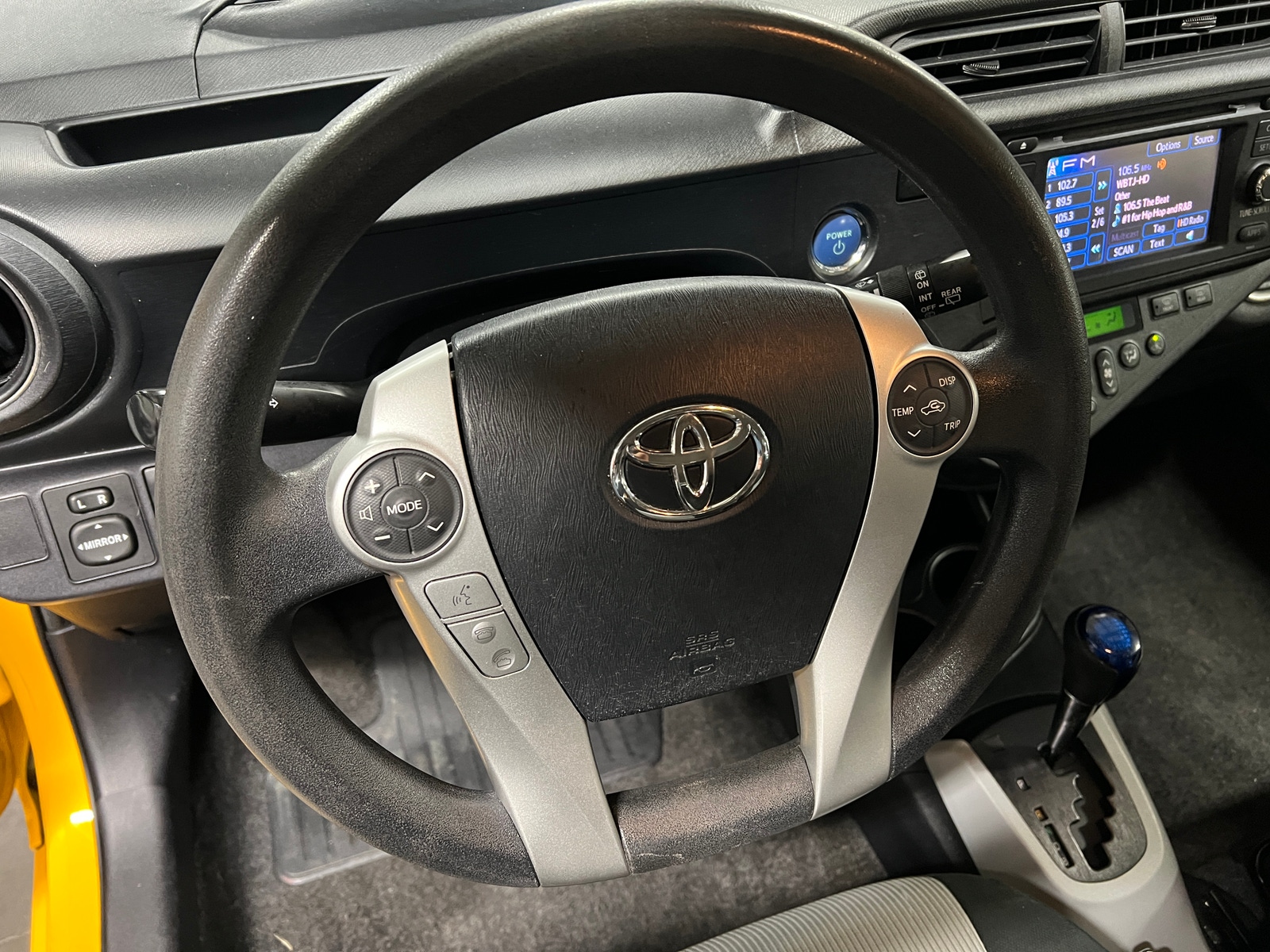 Thumbnail: 2014 Toyota Prius c - 5