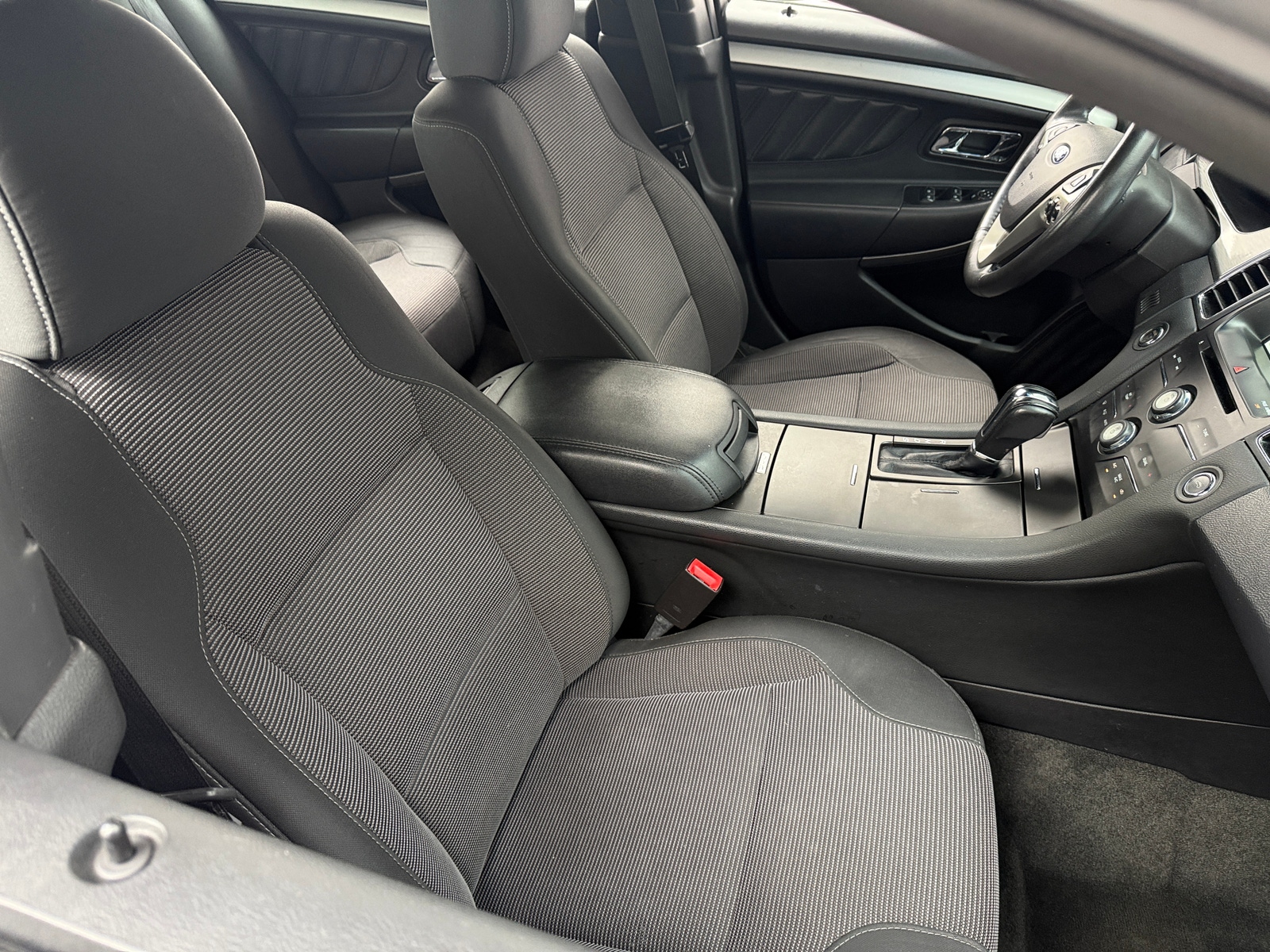 Thumbnail: 2016 Ford Taurus - 2