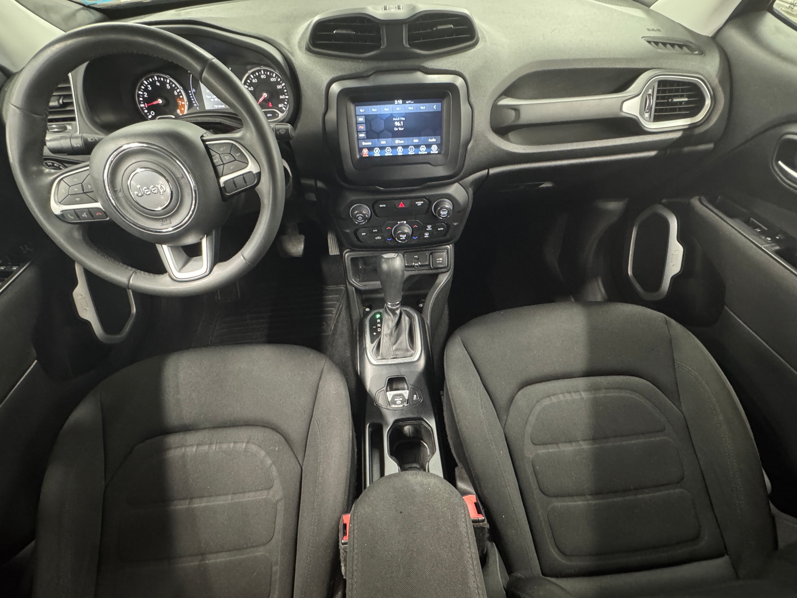 Thumbnail: 2018 Jeep Renegade - 3