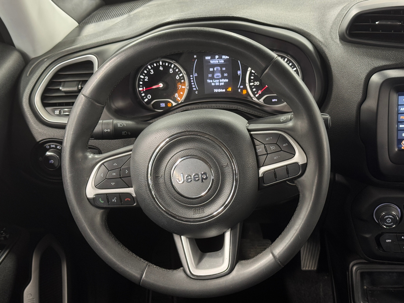 Thumbnail: 2018 Jeep Renegade - 5