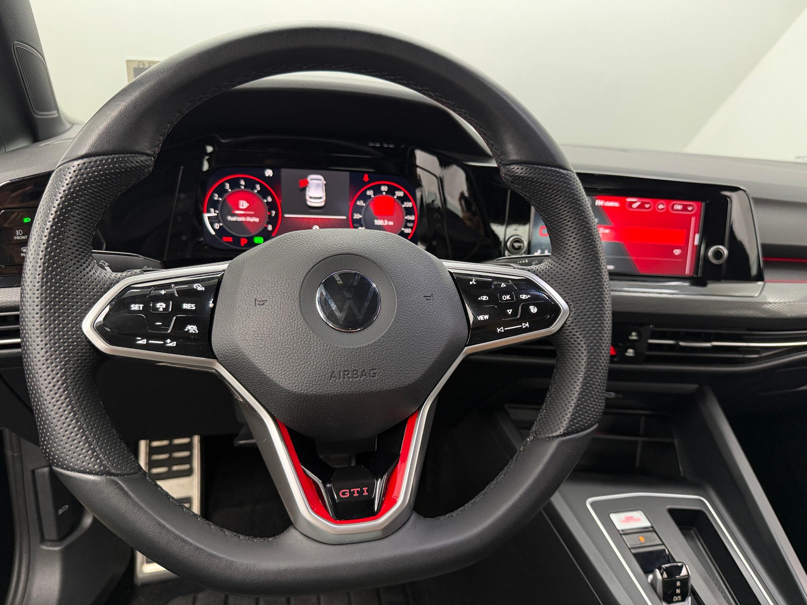 Thumbnail: 2022 Volkswagen Golf - 5