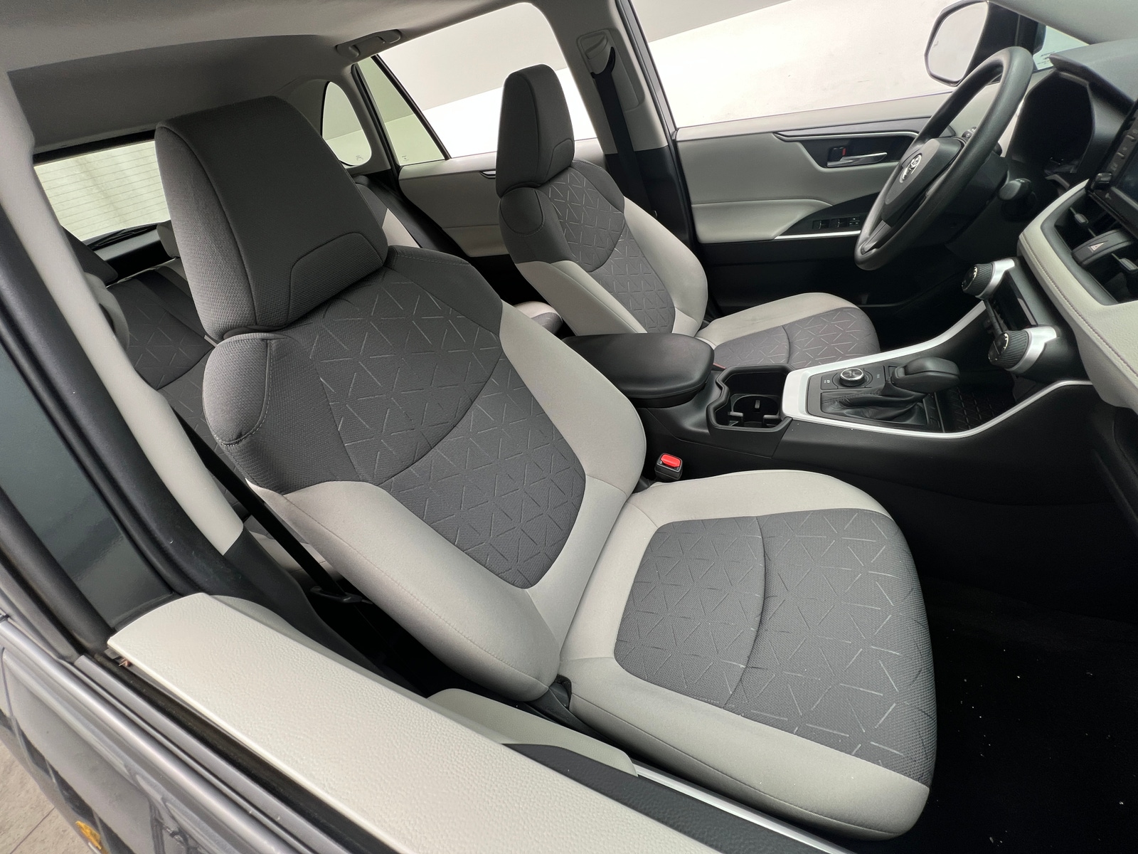 Thumbnail: 2022 Toyota RAV4 - 2