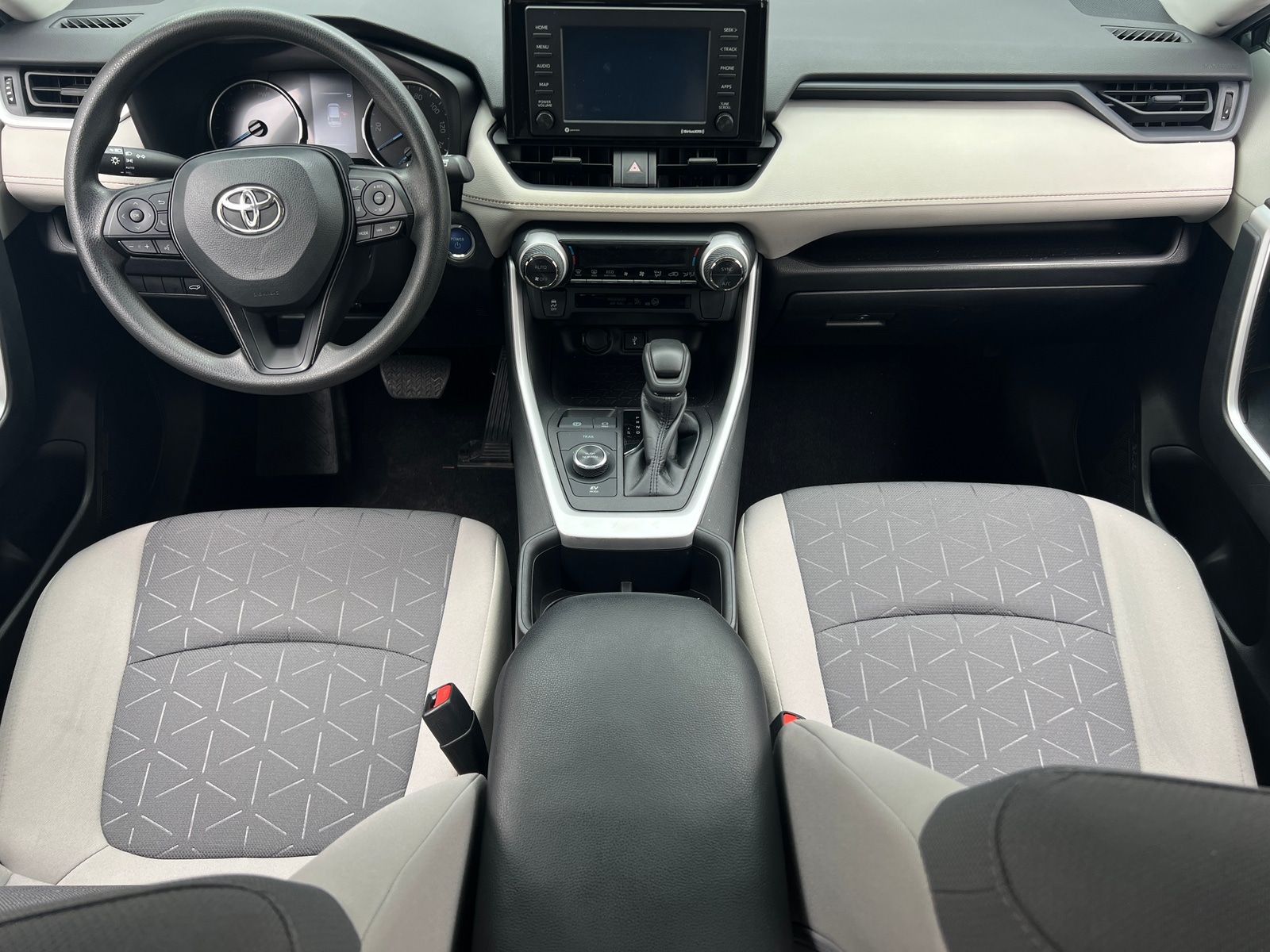 Thumbnail: 2022 Toyota RAV4 - 3