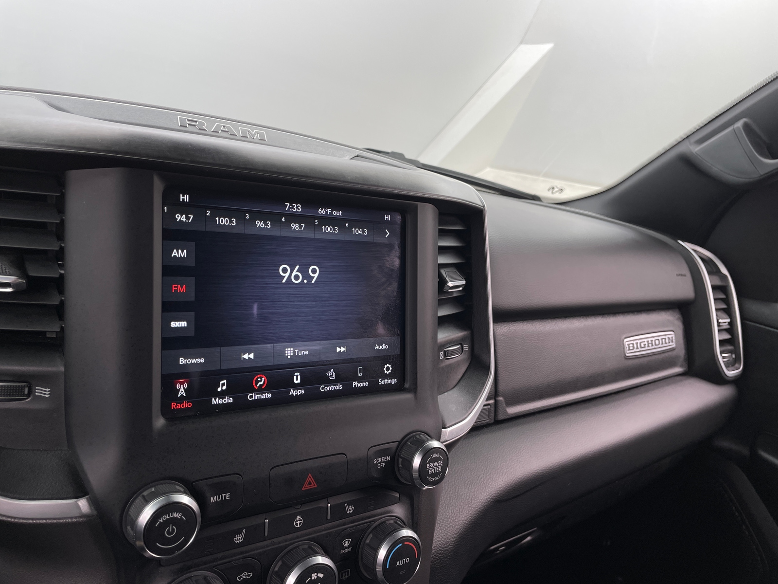 Thumbnail: 2020 RAM 1500 - 4