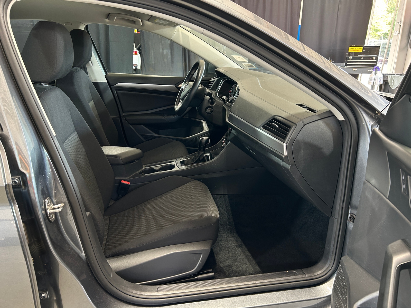 Thumbnail: 2019 Volkswagen Jetta - 2