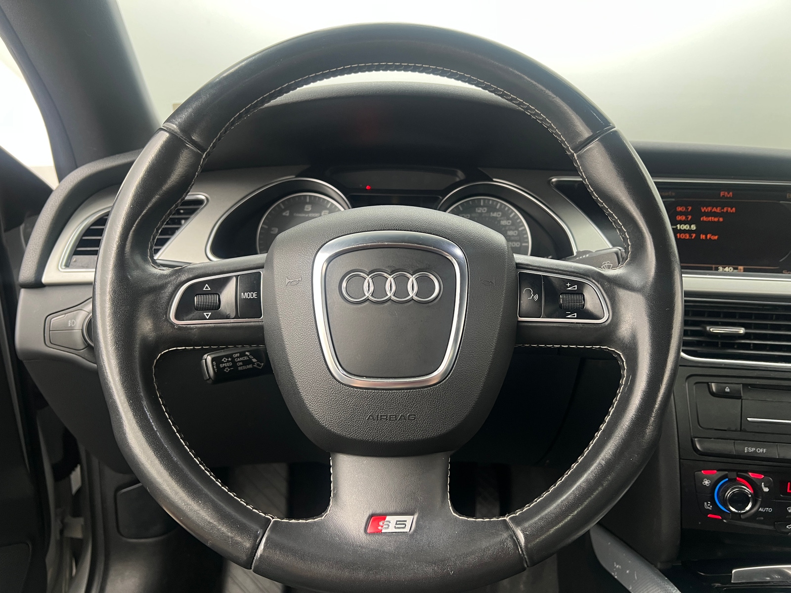 Thumbnail: 2010 Audi S5 - 4