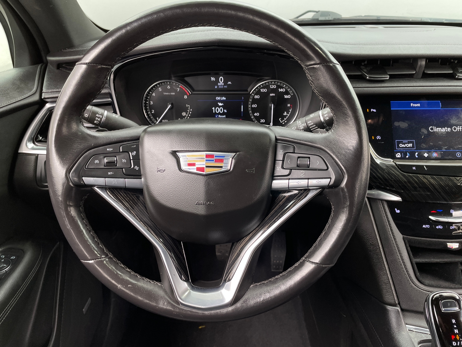 Thumbnail: 2022 Cadillac XT6 - 4