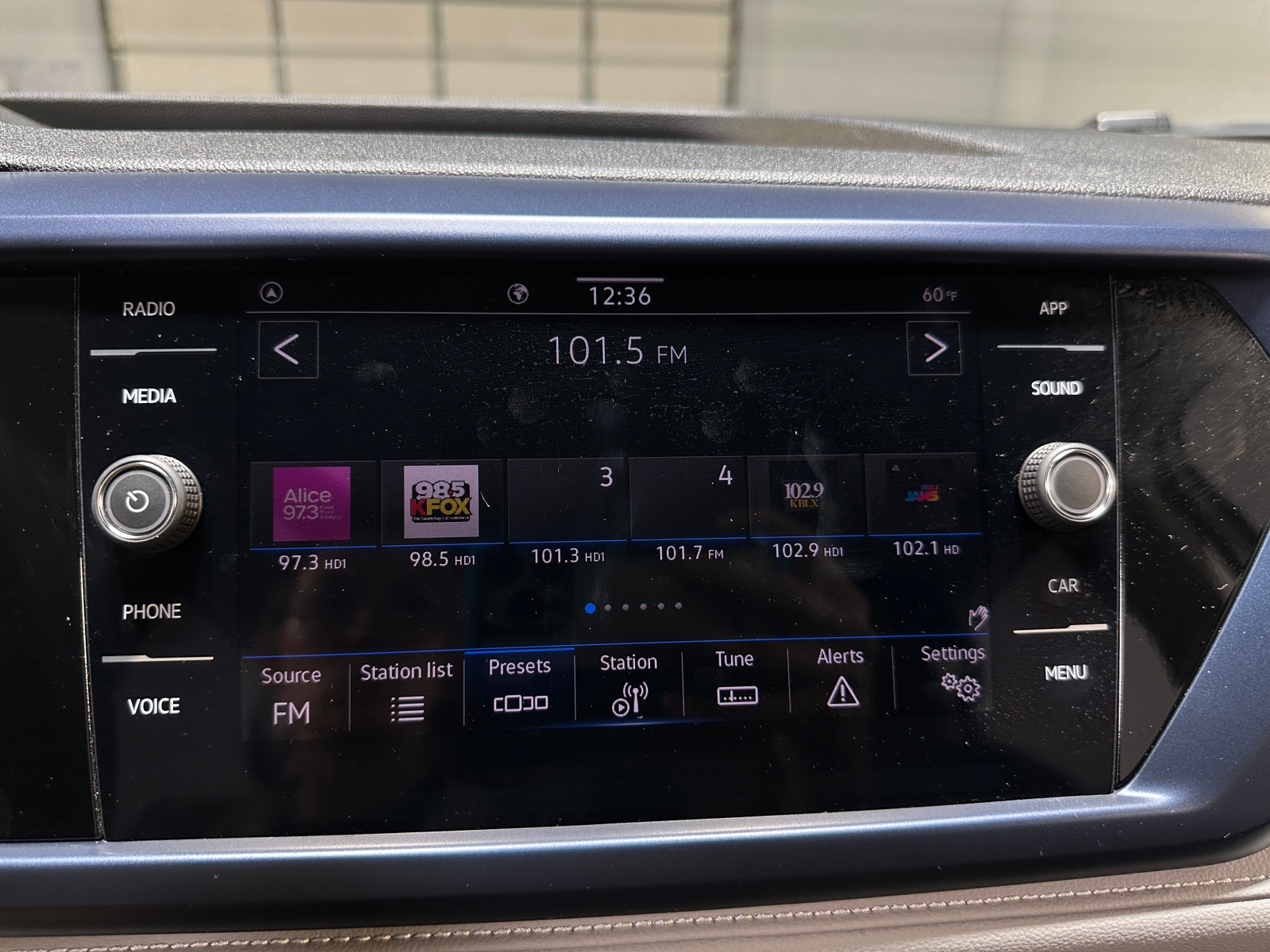 Thumbnail: 2024 Volkswagen Taos - 3