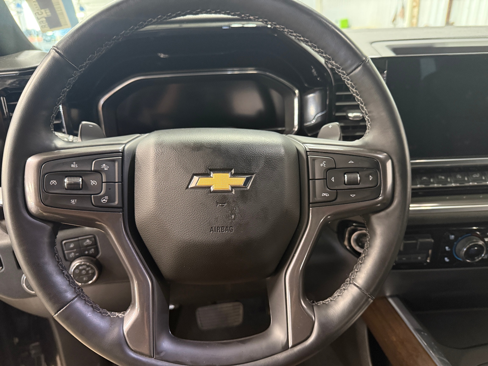 Thumbnail: 2024 Chevrolet Silverado 1500 - 4