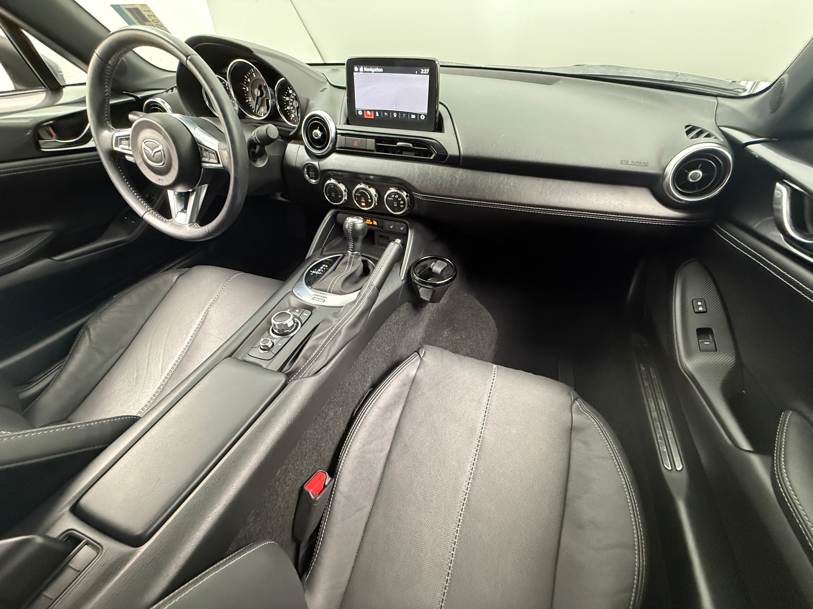 Thumbnail: 2022 Mazda MX-5 Miata - 2