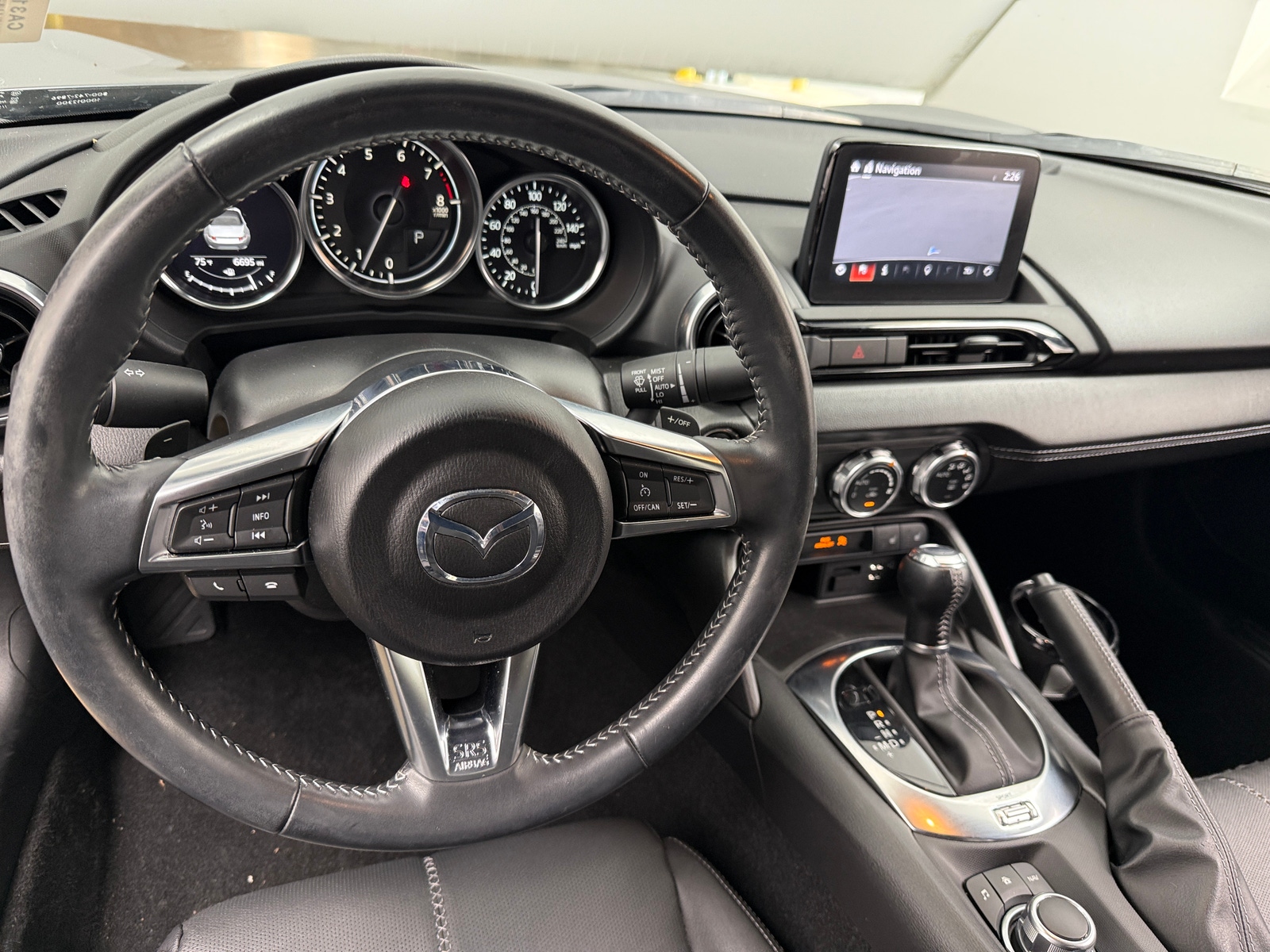 Thumbnail: 2022 Mazda MX-5 Miata - 4