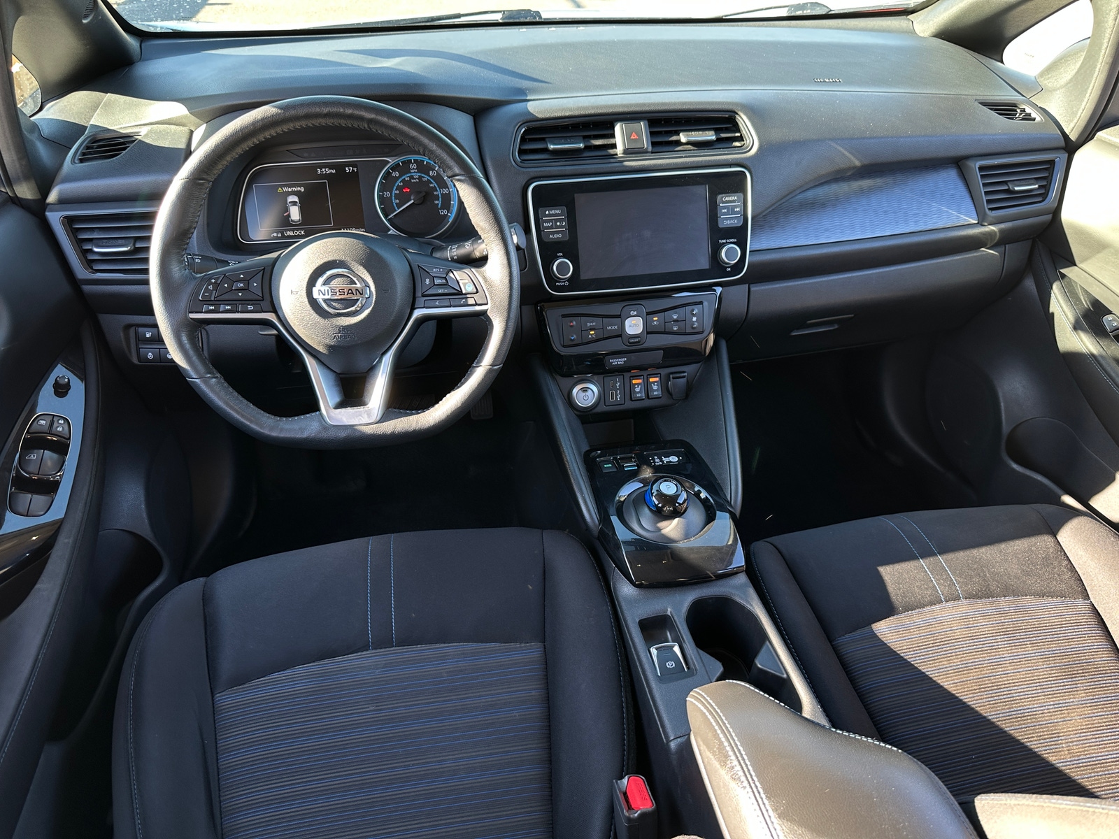 Thumbnail: 2020 Nissan Leaf - 3