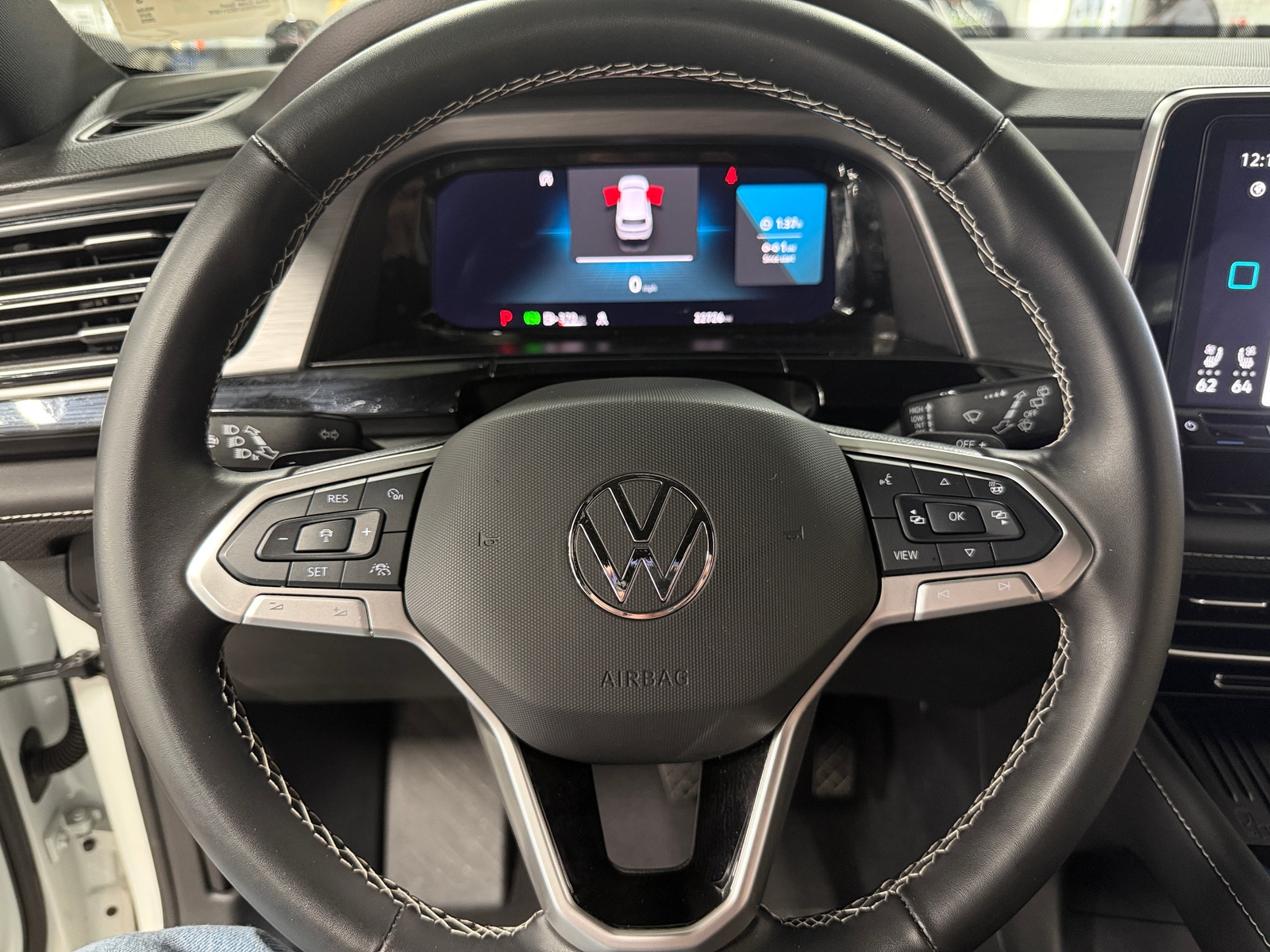 Thumbnail: 2025 Volkswagen Atlas - 4