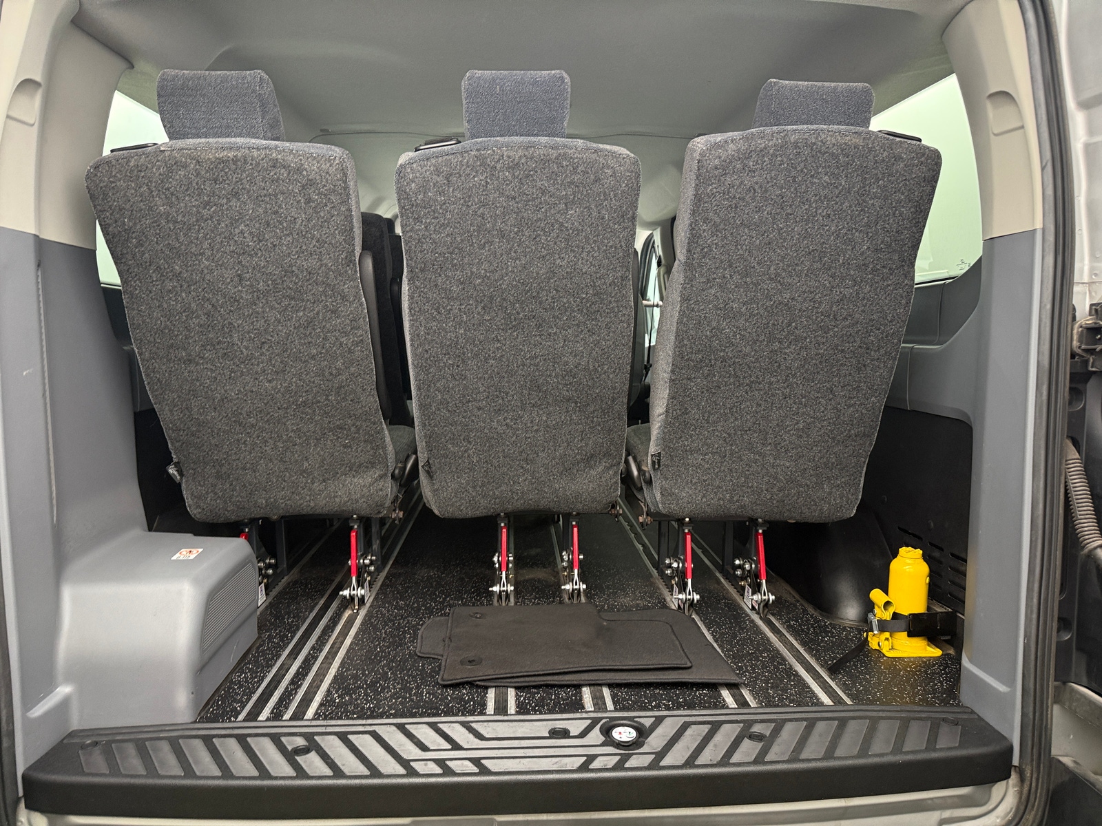 Thumbnail: 2019 Ford Transit Series - 7