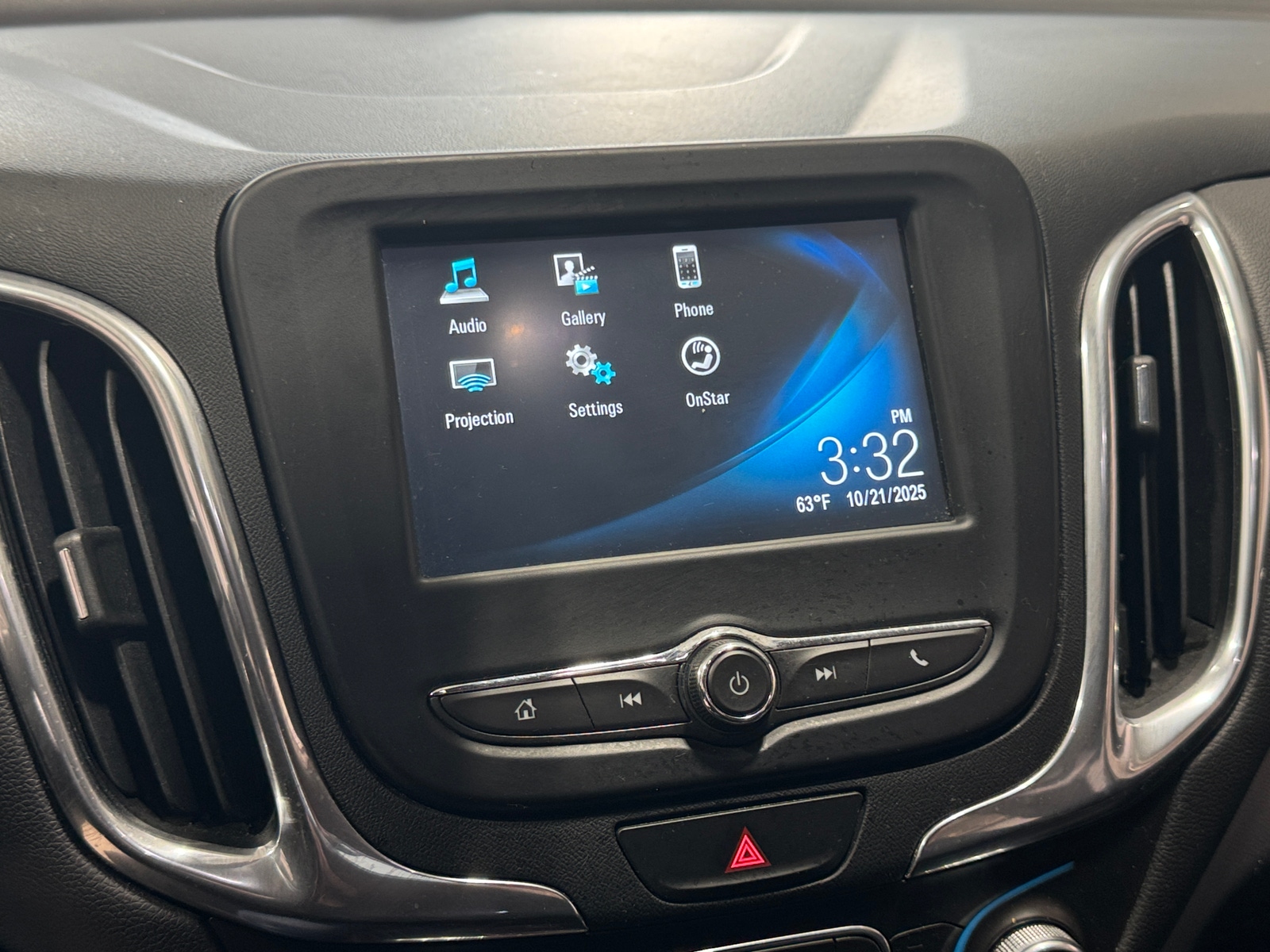 Thumbnail: 2018 Chevrolet Equinox - 4