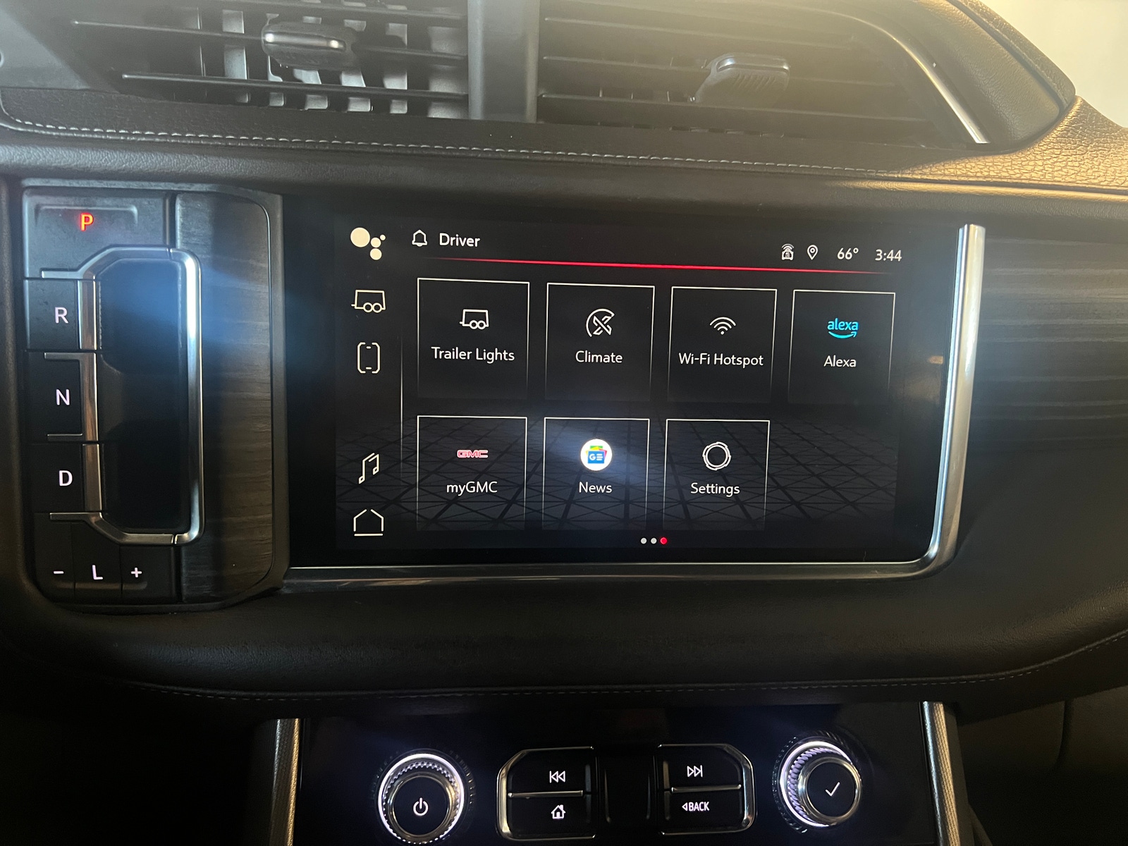 Thumbnail: 2023 GMC Yukon XL - 3