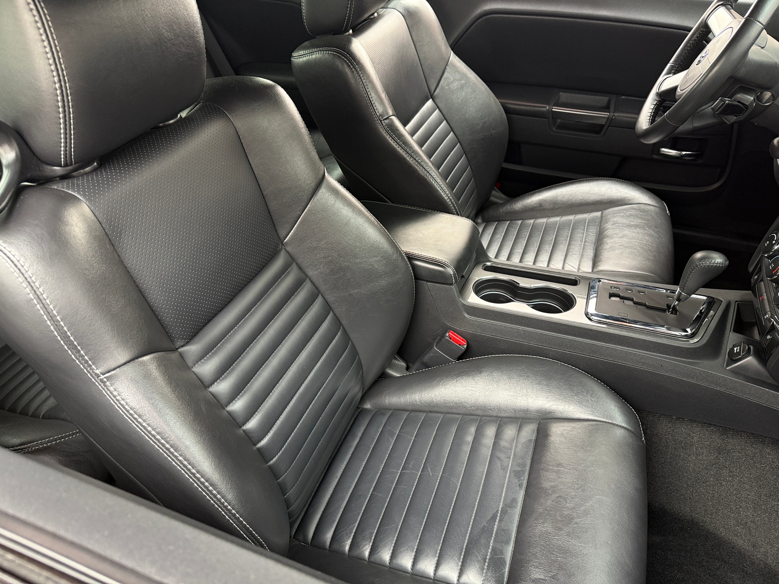 Thumbnail: 2010 Dodge Challenger - 2