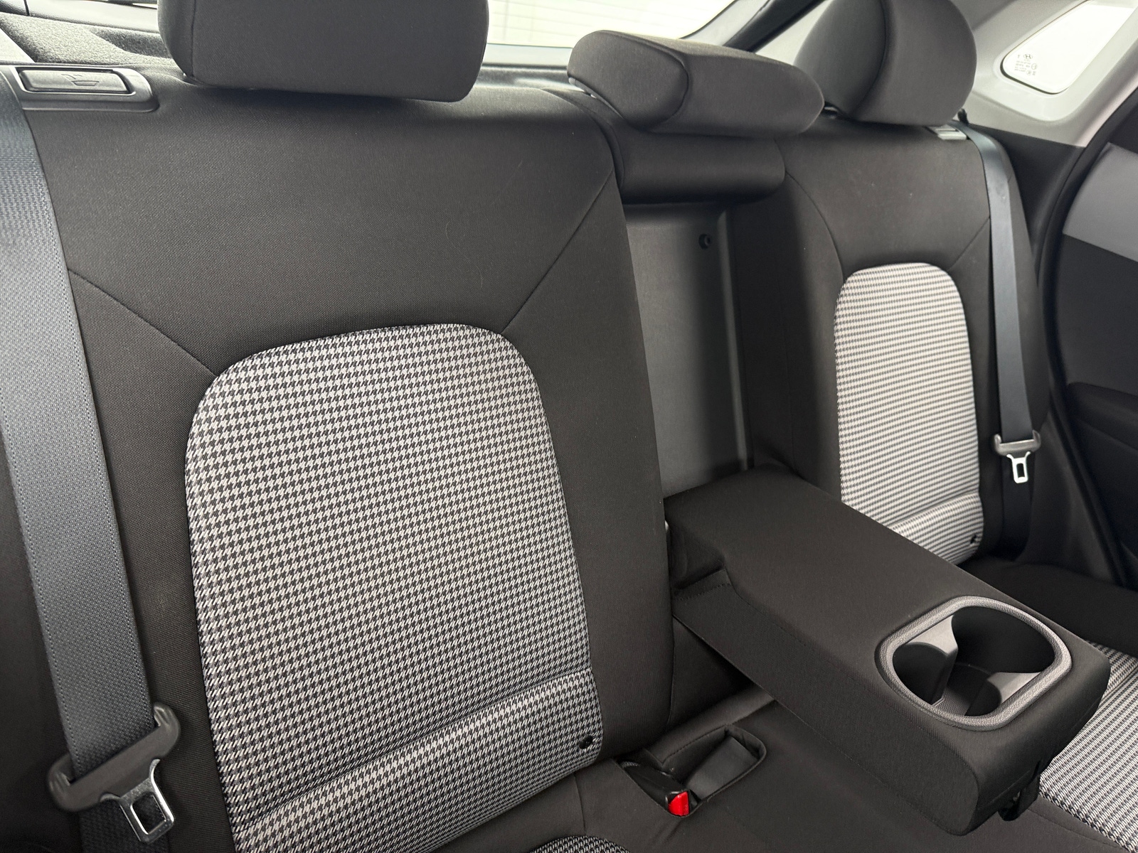 Thumbnail: 2020 Hyundai Kona - 6