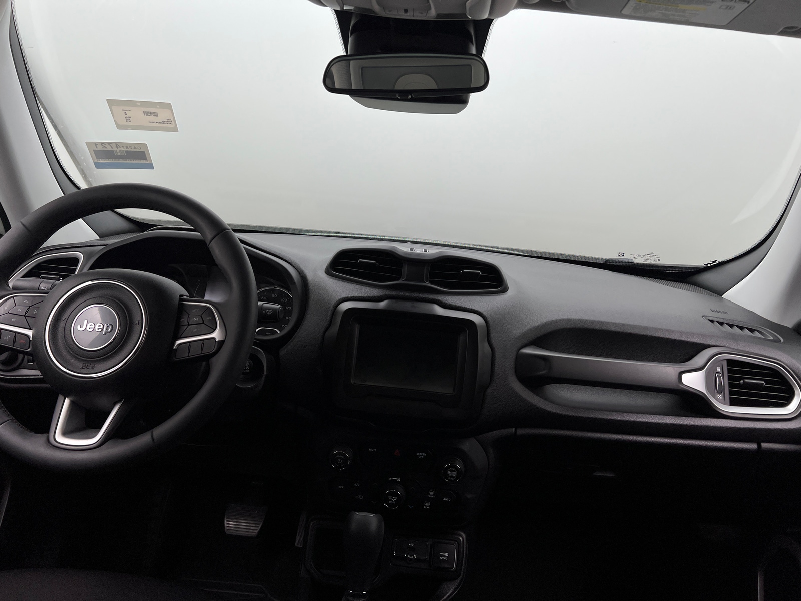 Thumbnail: 2019 Jeep Renegade - 3