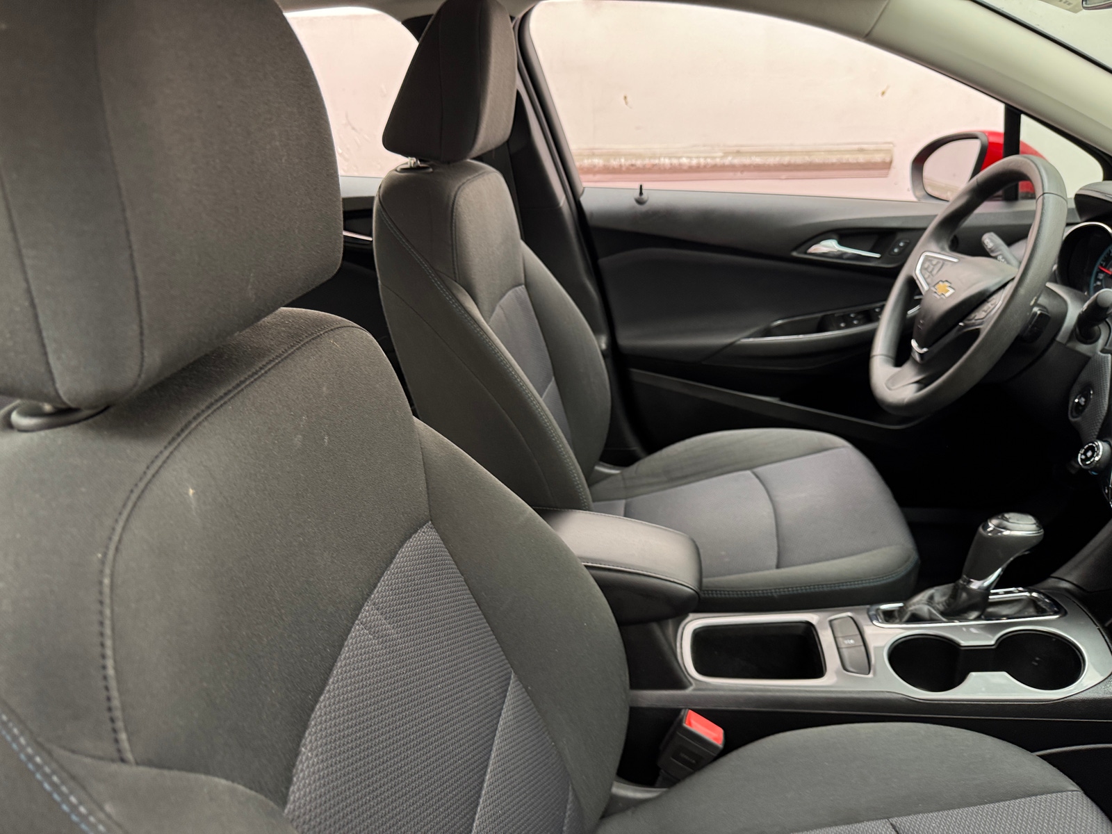 Thumbnail: 2018 Chevrolet Cruze - 2