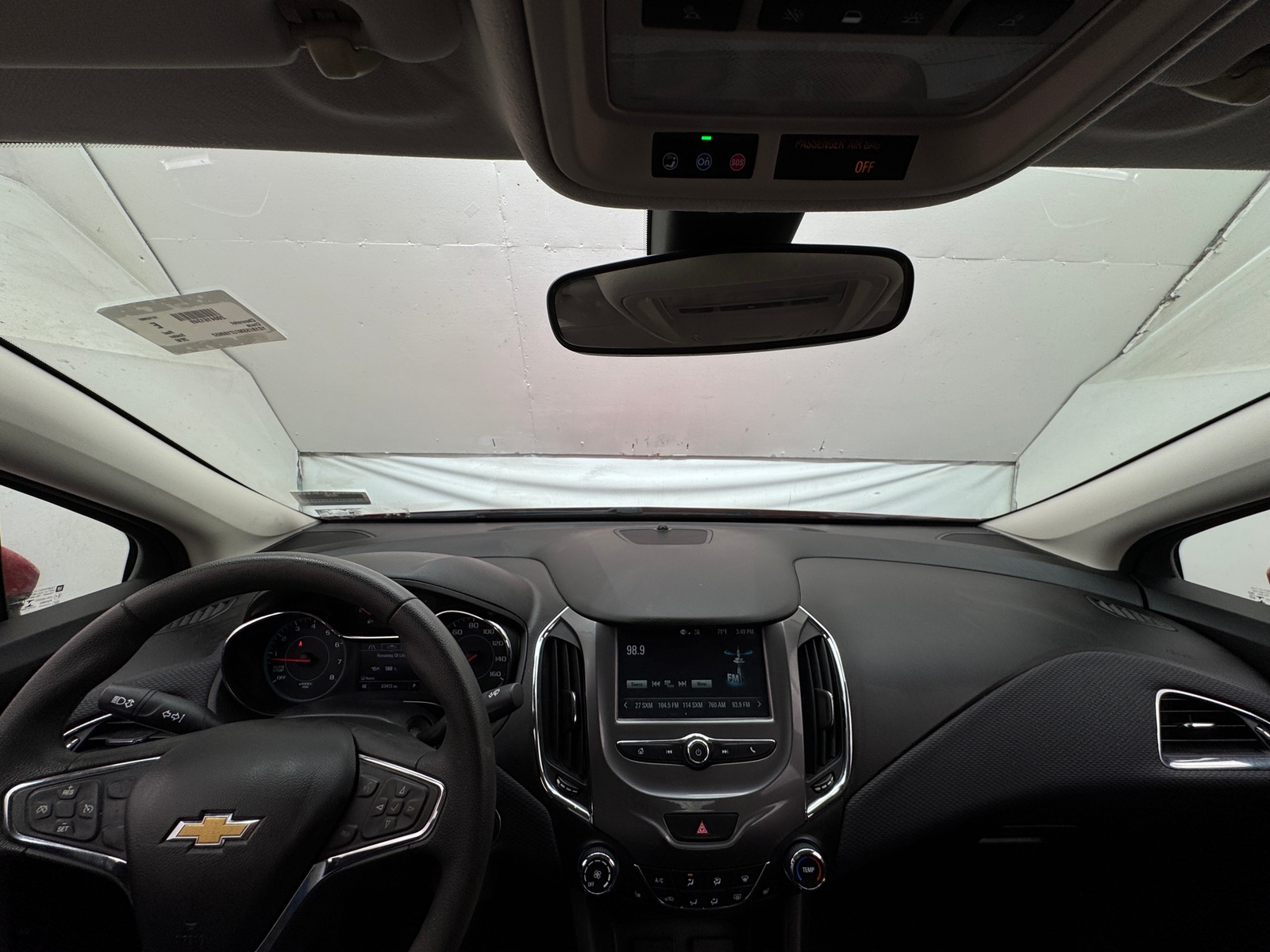 Thumbnail: 2018 Chevrolet Cruze - 3