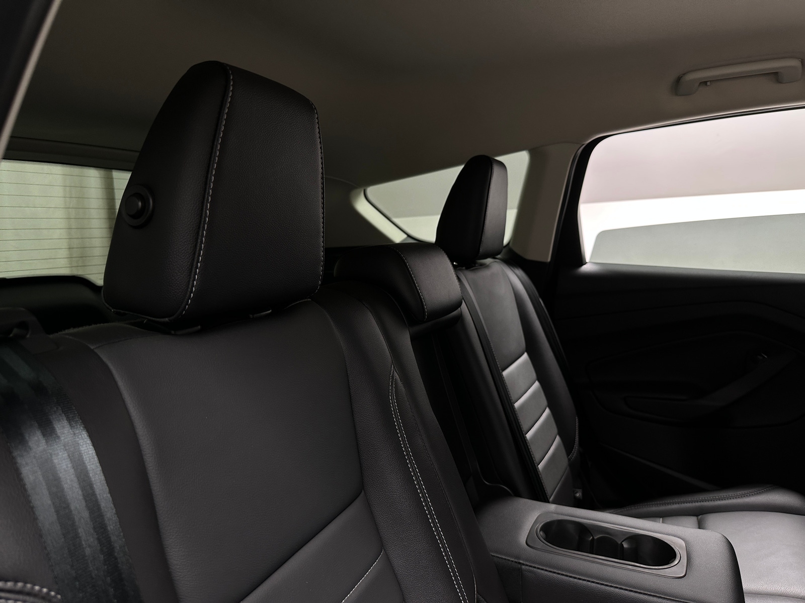 Thumbnail: 2016 Ford Escape - 5