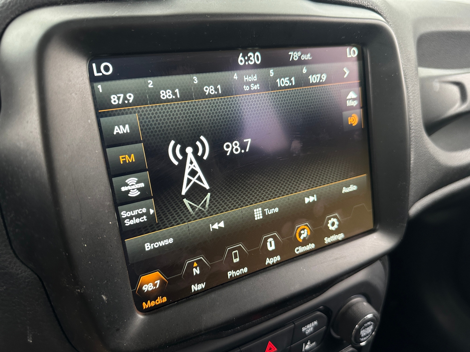 Thumbnail: 2023 Jeep Renegade - 4