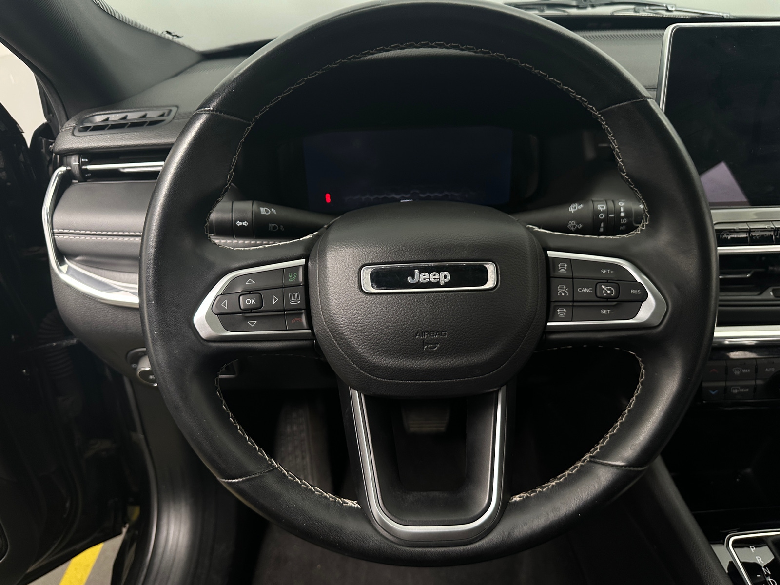 Thumbnail: 2022 Jeep Compass - 4
