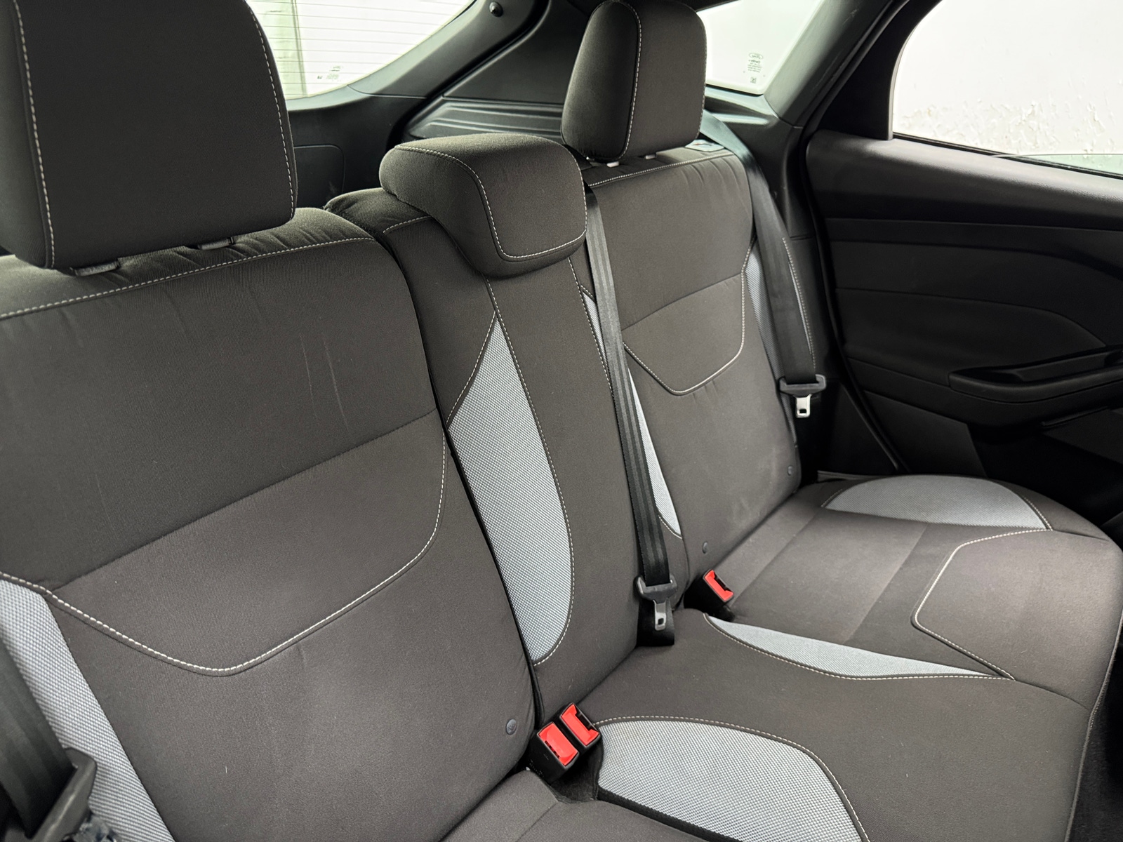 Thumbnail: 2016 Ford Focus - 6