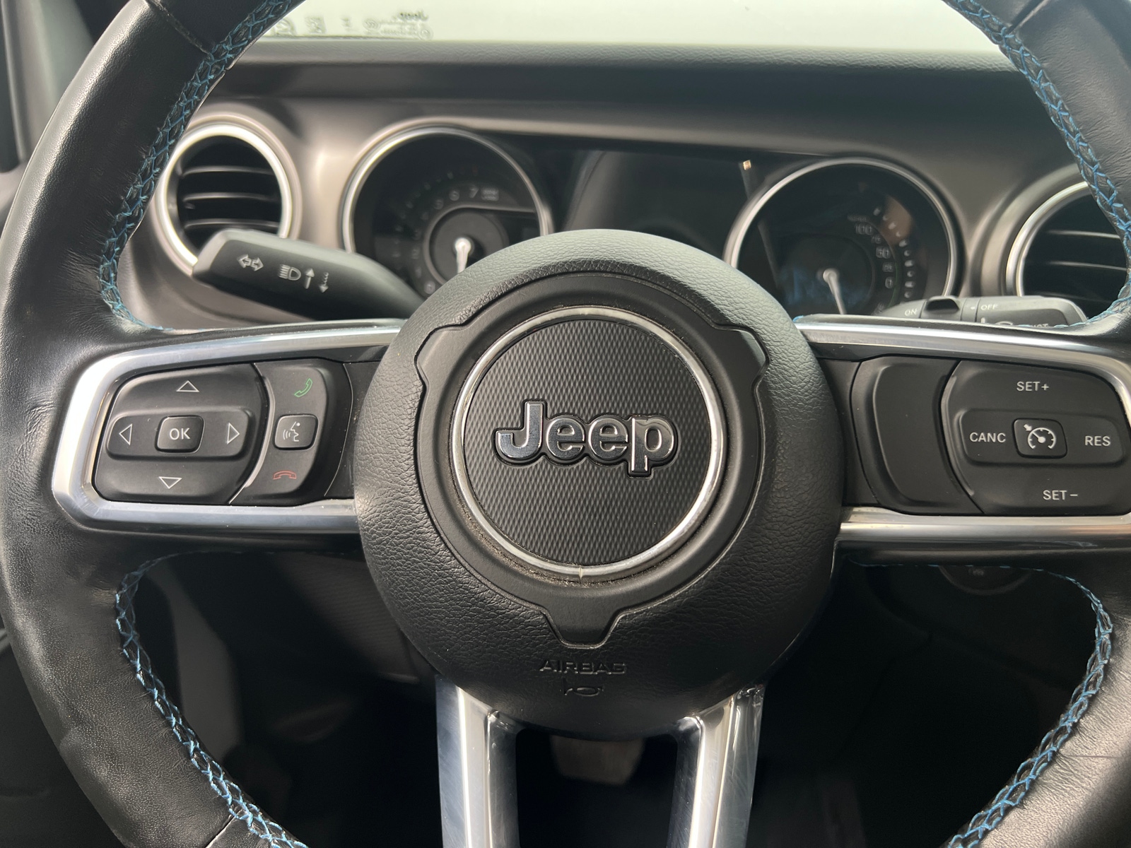 Thumbnail: 2022 Jeep Wrangler - 5