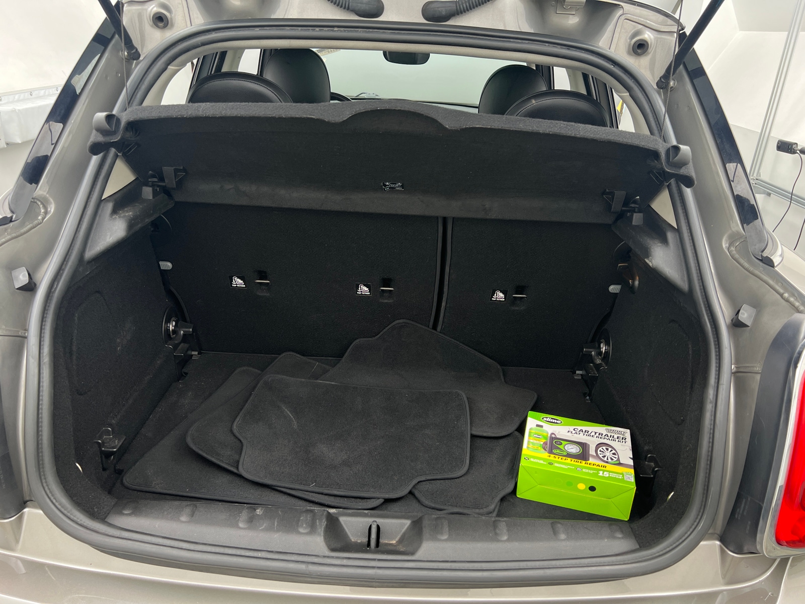 Thumbnail: 2017 MINI Cooper Hardtop - 6