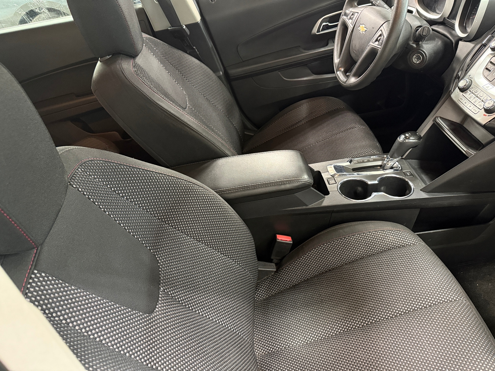 Thumbnail: 2017 Chevrolet Equinox - 2