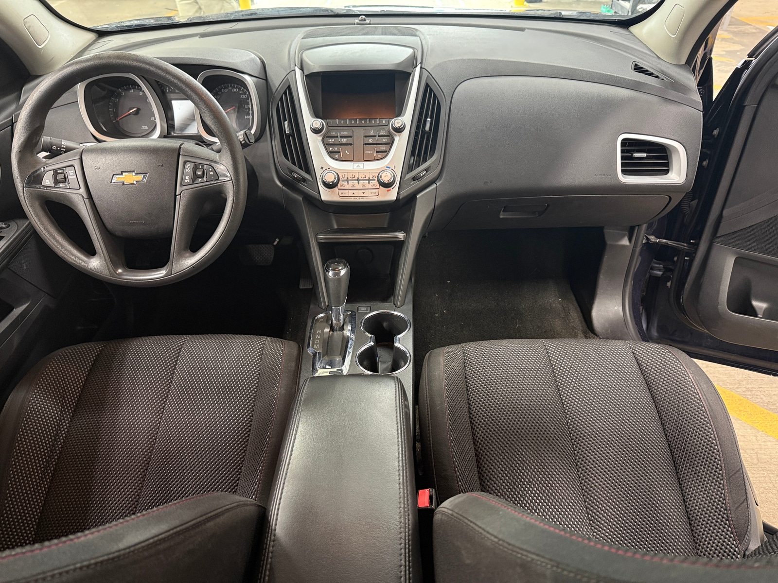 Thumbnail: 2017 Chevrolet Equinox - 3