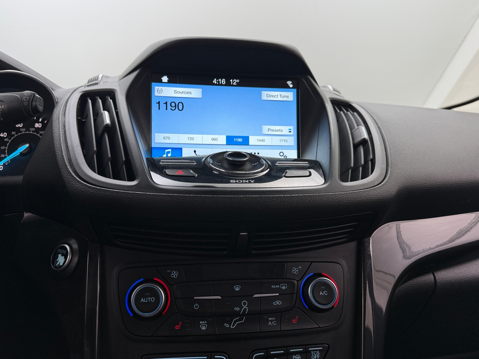 Thumbnail: 2018 Ford Escape - 3