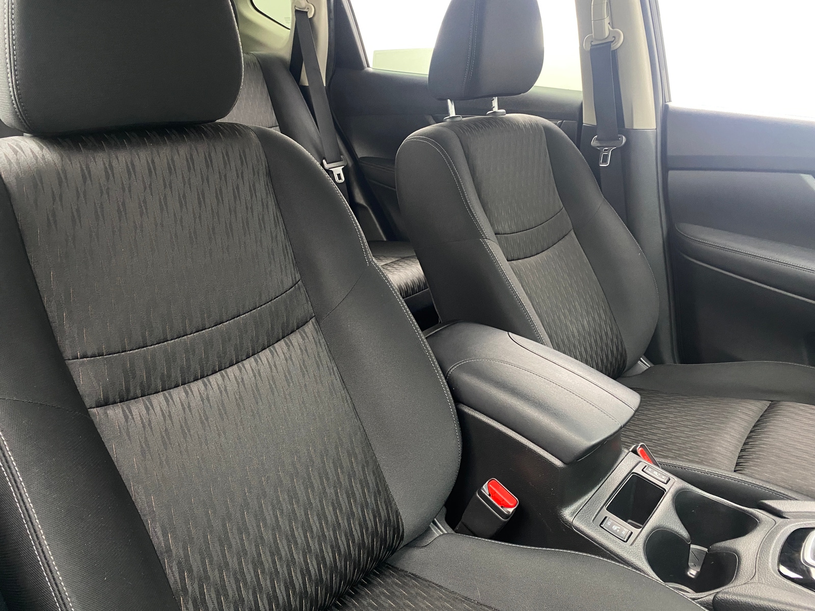 Thumbnail: 2018 Nissan Rogue - 2