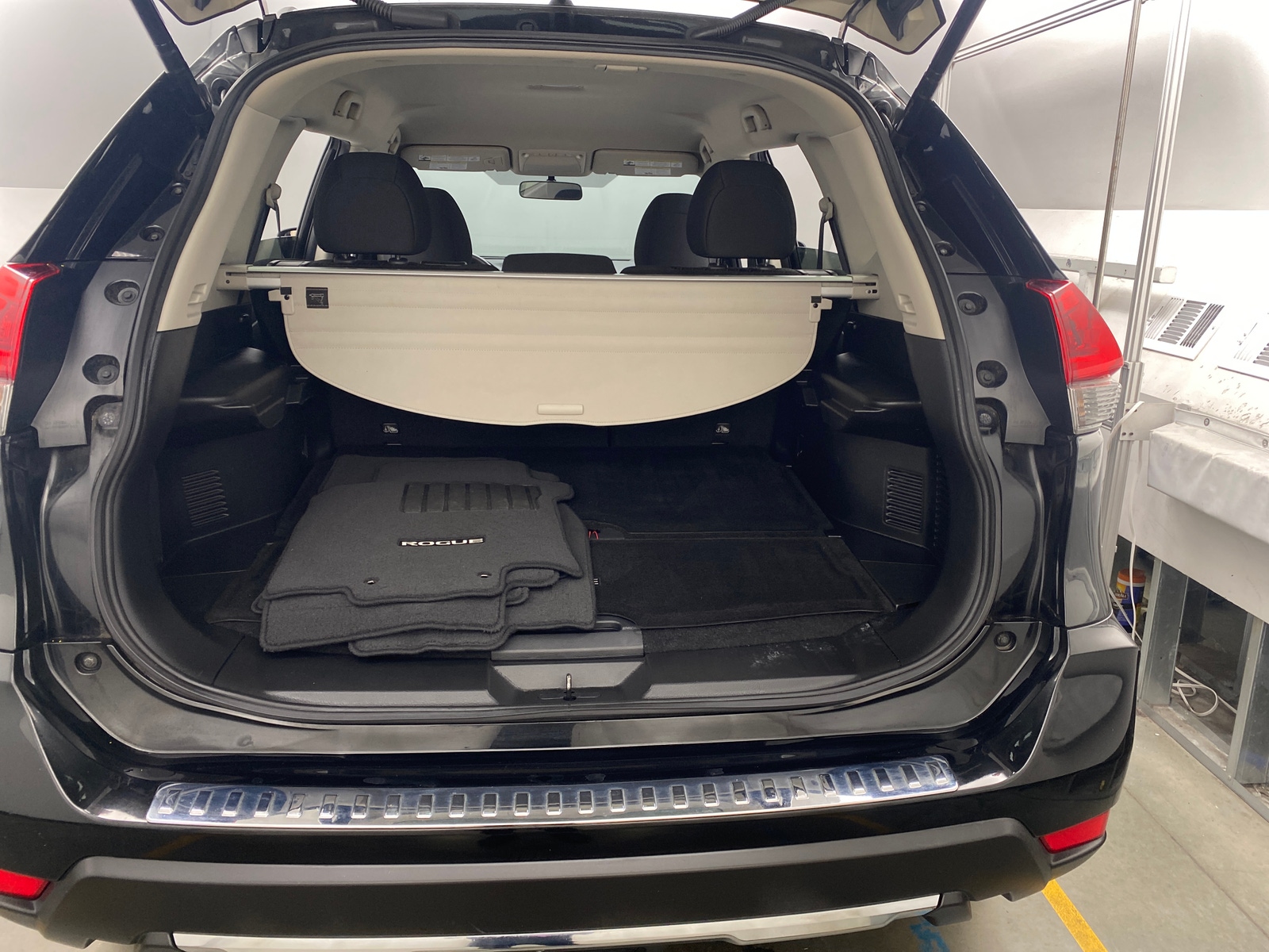 Thumbnail: 2018 Nissan Rogue - 7