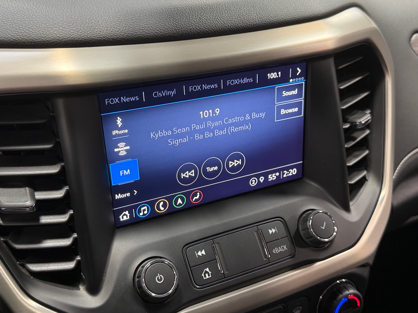 Thumbnail: 2022 GMC Acadia - 3