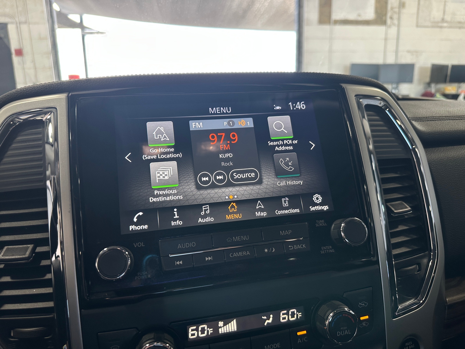 Thumbnail: 2020 Nissan Titan - 3